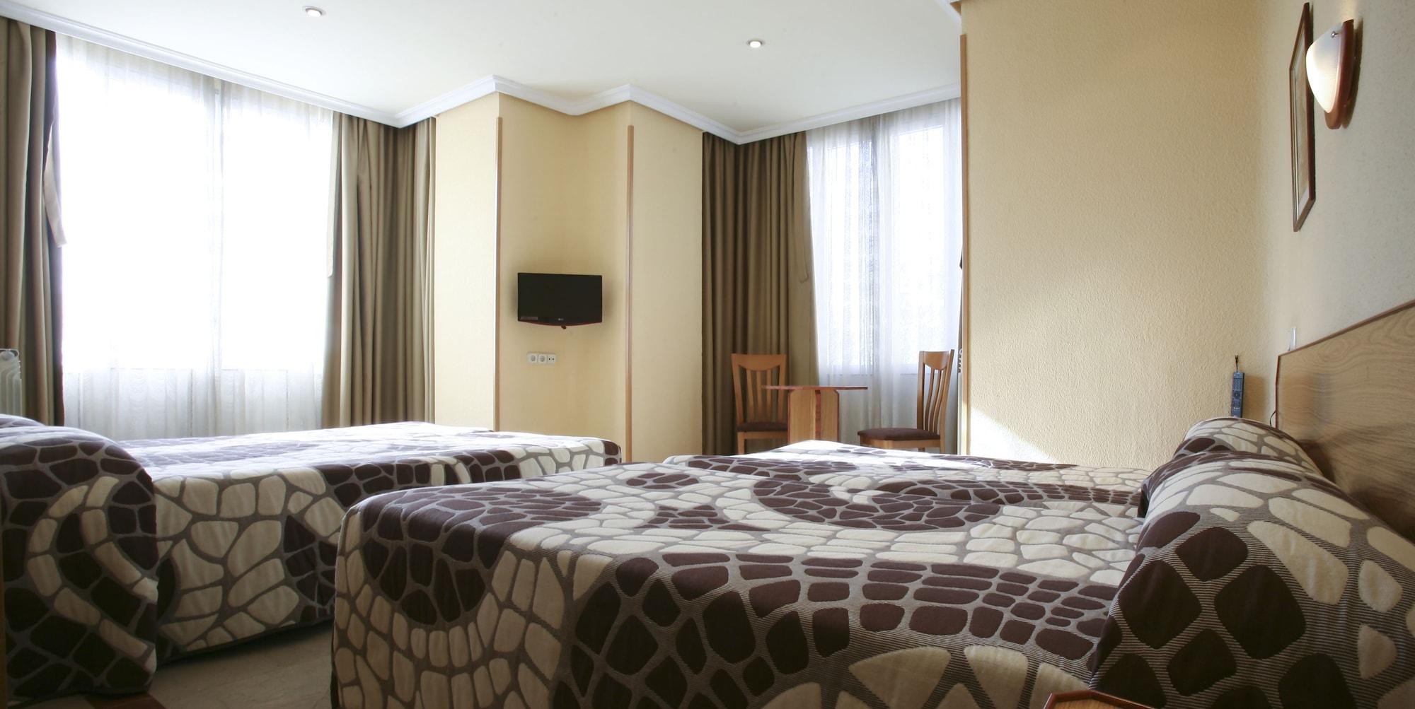 Hotel Mediodia Madrid Exterior photo