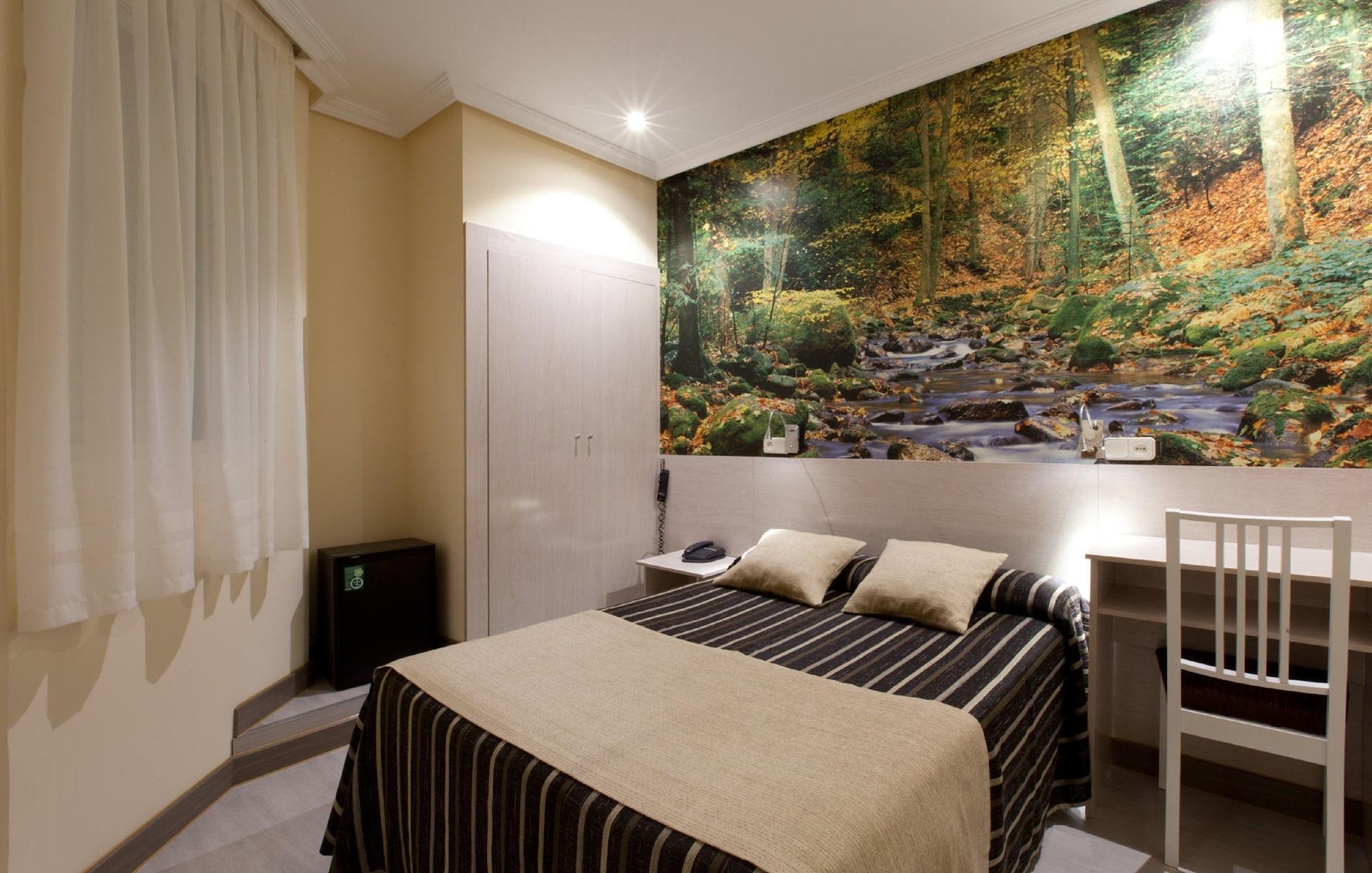 Hotel Mediodia Madrid Exterior photo