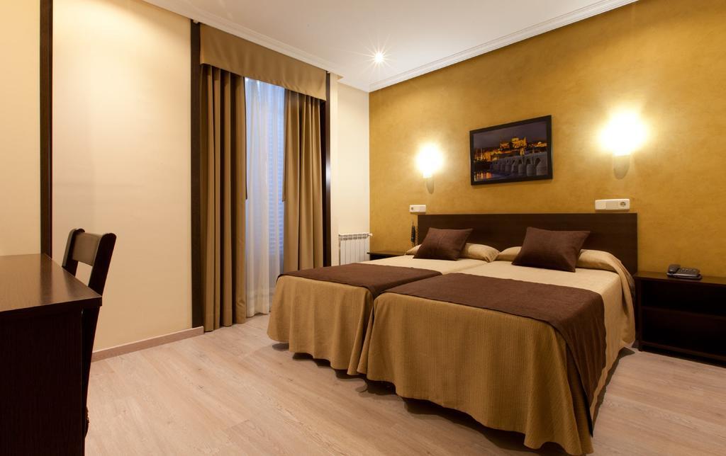 Hotel Mediodia Madrid Exterior photo